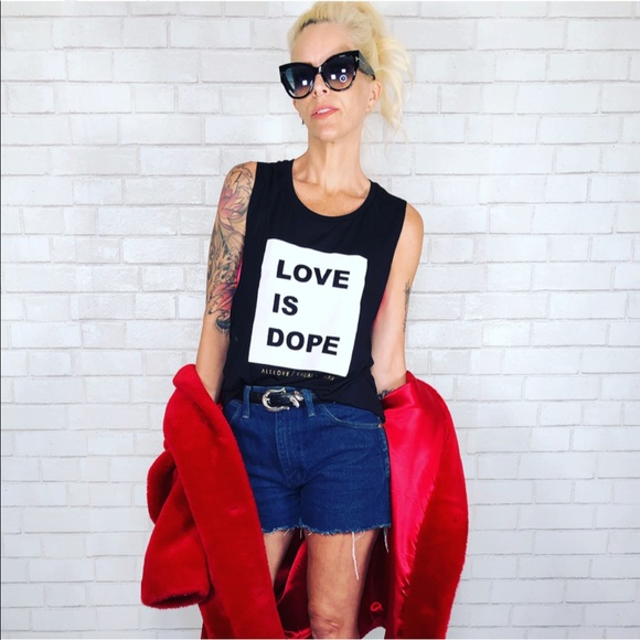 Meet your Posh Ambassador, Melissa - Picture 8 of 16